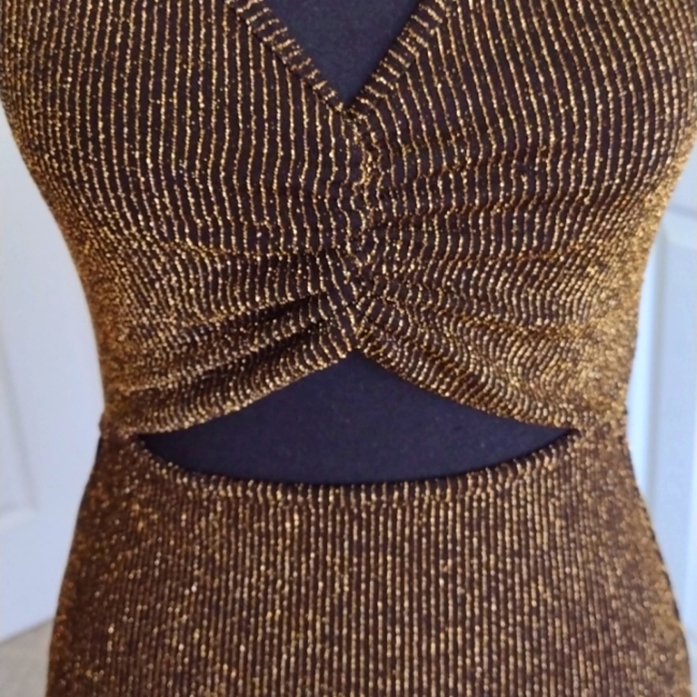 Dress - Picture 3 of 7